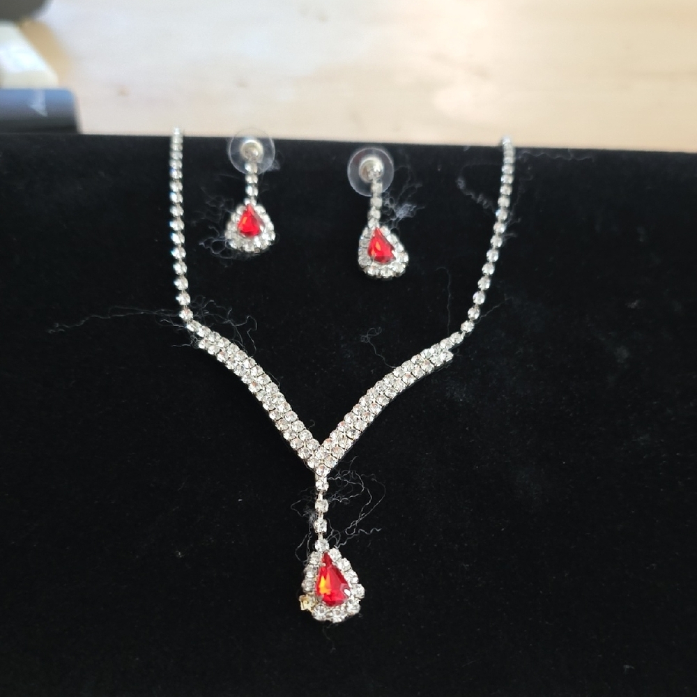 Elegant Silver and Red Jewelry Set